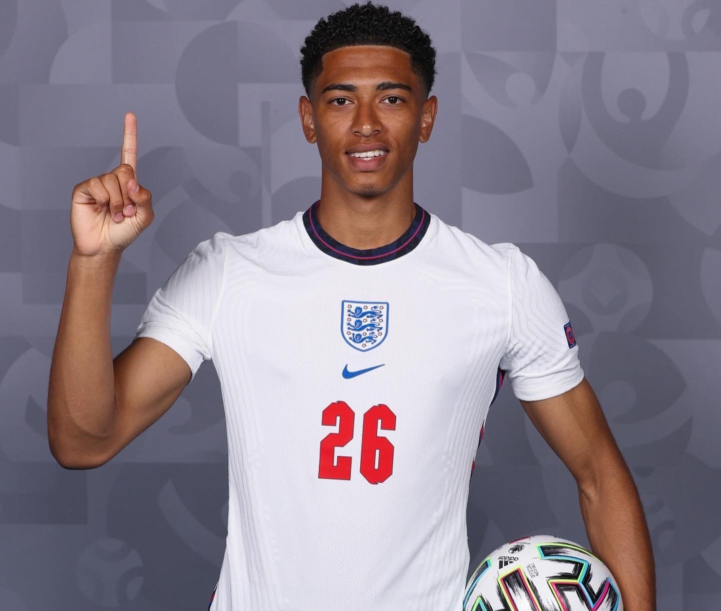 齐达内晒教学樊振东法语视频：西语相当不错，法语还得练练