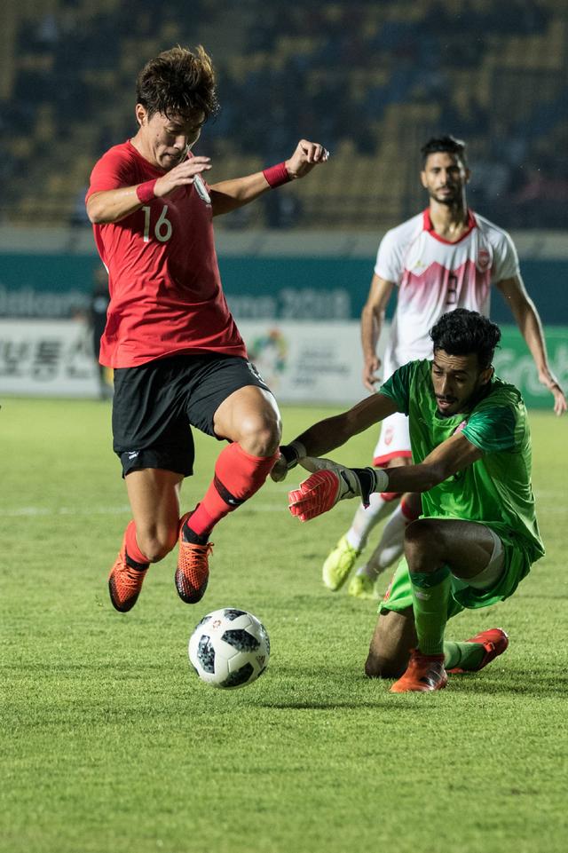 队报：登贝莱预计11月底复出，巴黎正在权衡他能否出战热刺