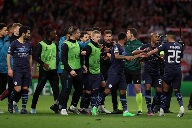 博主：达万已经返回巴西治伤，不会出战国安vs麦克阿瑟一役