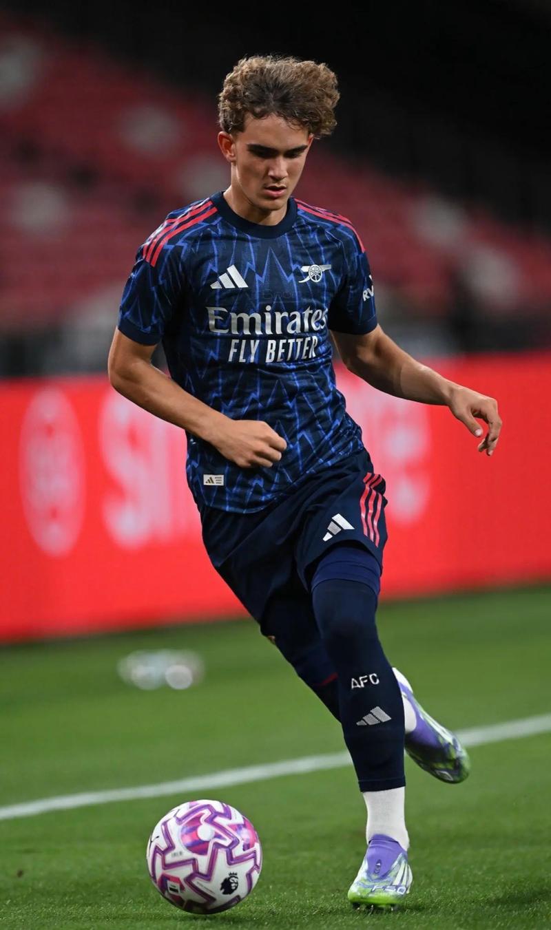 萨卡：是我爸帮我选择了阿森纳；生涯最骄傲时刻是现在的自己（萨卡：父亲为我定下阿森纳之选；此刻的自己是我生涯最自豪时刻）