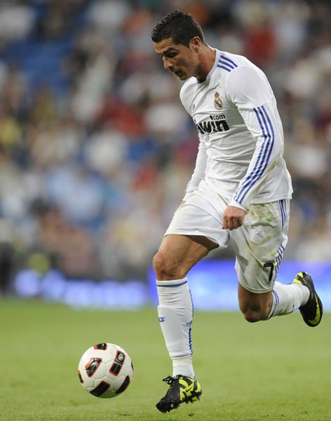 就在今天，12月8日凌晨！中超传来了青岛西海岸、武汉三镇和海港的新消息