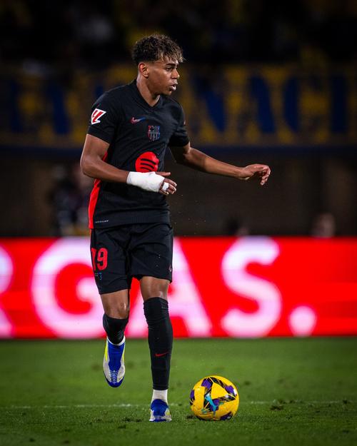 足球中国球员转会费再创新高