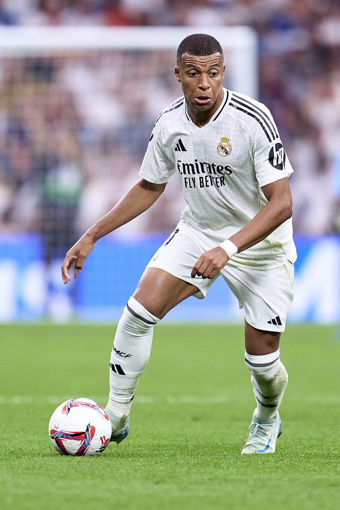 北爱尔兰vs卢森堡首发：麦康维尔、达达里、刘易斯在列（北爱尔兰对阵卢森堡首发公布：麦康维尔、达达里、刘易斯入选）