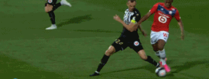 邮报：顺应英超形势，利兹今夏引援注重身体对抗和定位球能力