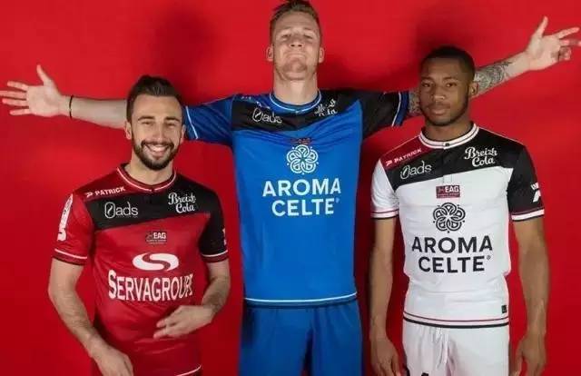 3-1阿塞拜疆，法国12年来首次在客场先丢球的情况下逆转取胜（法国12年来首次客场先丢仍逆转，3-1击败阿塞拜疆）