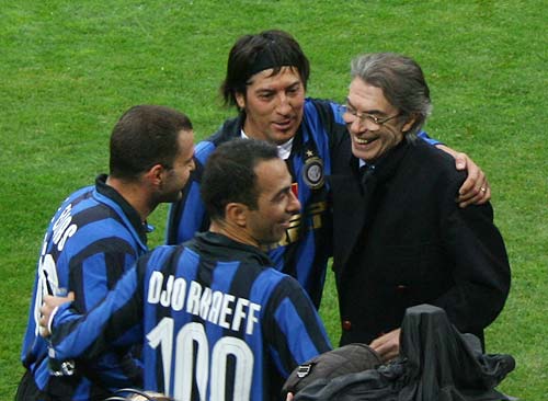 英超夺冠赔率更新：维拉冲至并列第三，阿森纳稳居第一（英超冠军赔率最新榜：阿森纳稳居榜首，维拉跃升至并列第三）